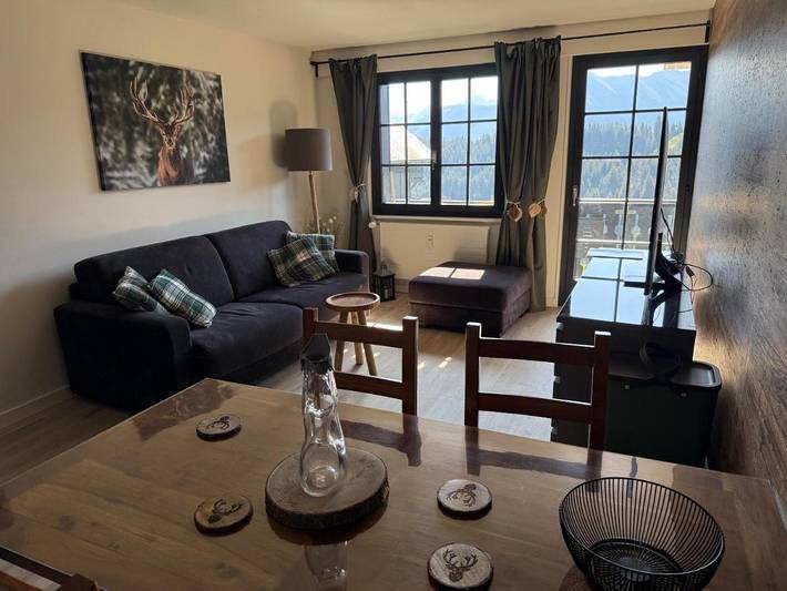 Appartement de vacances pour 4 personnes, avec jacuzzi et sauna ainsi que piscine et jardin