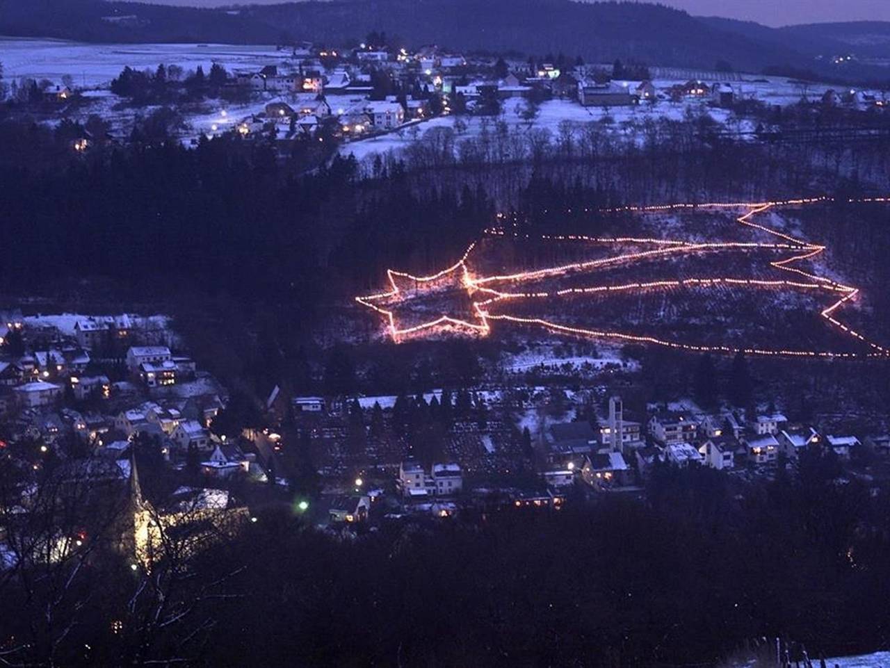 Ganze Ferienwohnung, Ferienwohnung Waldblick - Waldblick 1 (4-Bett-Wohnung) in Waldbreitbach, Rheinland-Pfalz