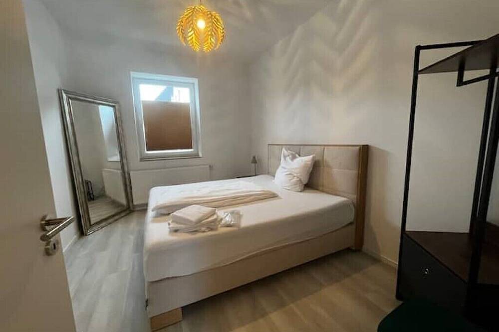 Ganze Wohnung, Lisboa Business-/Messe-/Ferienwohnung Düsseldorf-Hilden in Hilden, Düsseldorf und Umgebung
