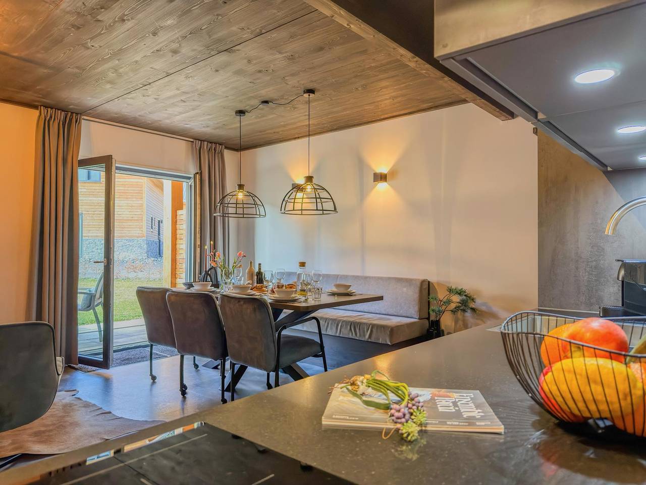 Ganze Wohnung, Apartment mit Blick auf den See und die Berge in Afritz am See, Villach-Land