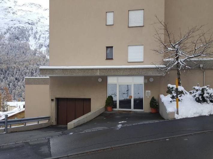 Entire apartment, Chavallera Wohnheim Surlej 9 in St. Moritz 3 Bad, St. Moritz