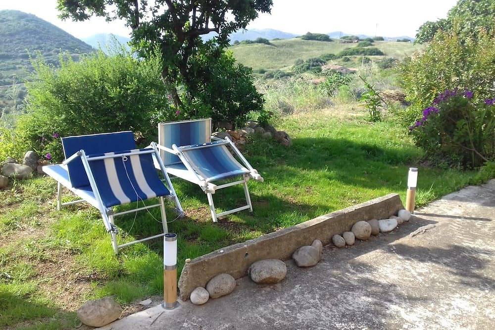 Appartamento intero, Appartamento in un ambiente rustico con vista sul mare in Villanova (Francia), Ajaccio e dintorni