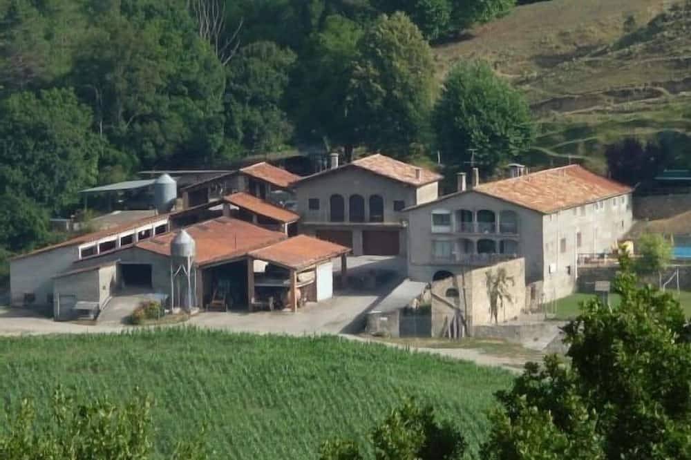 Self catering Mas la Batllia for 4 people in Sant Joan de les Abadesses, Catalan Pyrenees