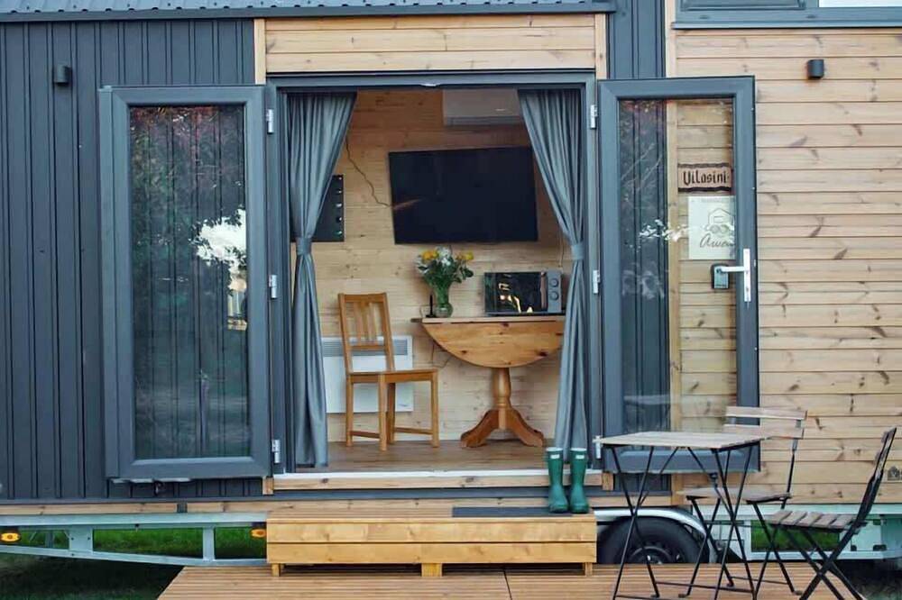 Vilasini Hut by Tiny Away in Great Horkesley, Colchester