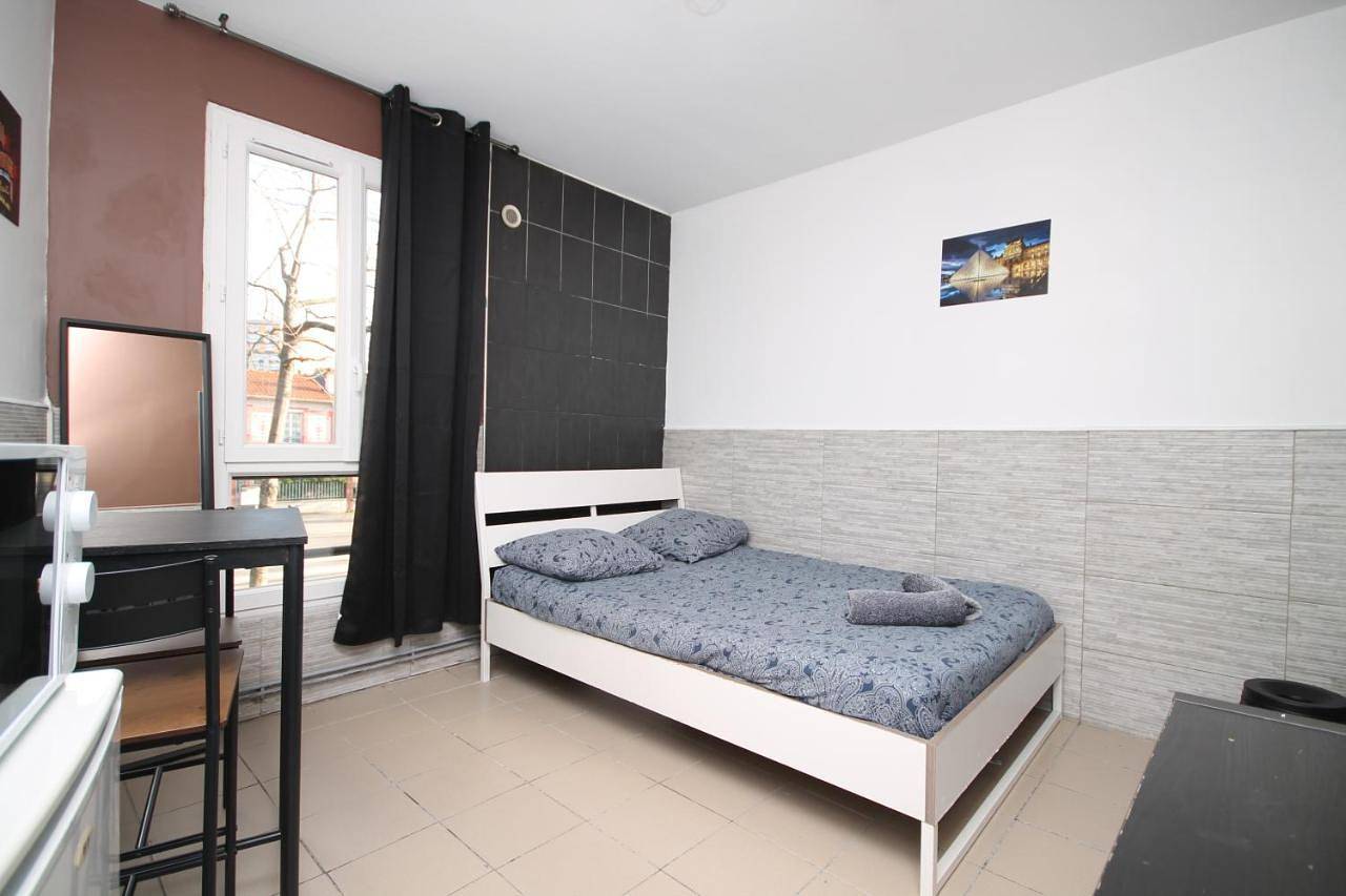 Double Room in Saint-Denis, Seine-Saint-Denis