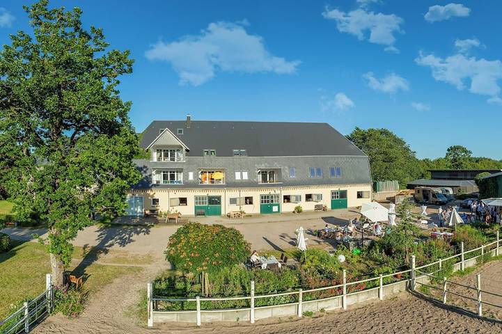 Ferienwohnung für 6 Personen, mit Sauna und Terrasse sowie Garten - 1