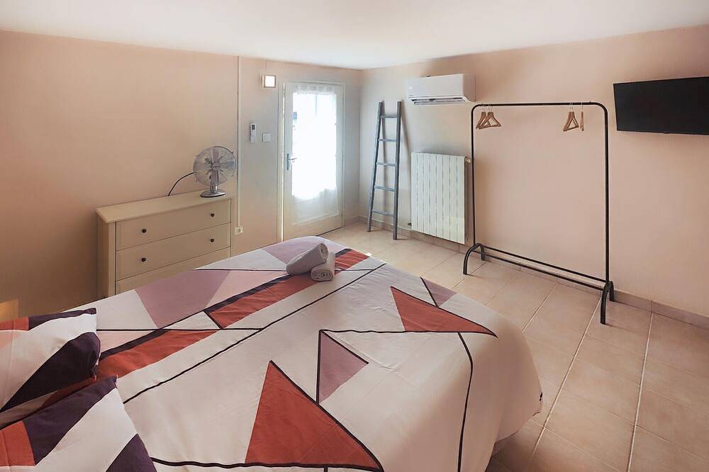 Amazing home in Roquebrun in Roquebrun, Région de Béziers