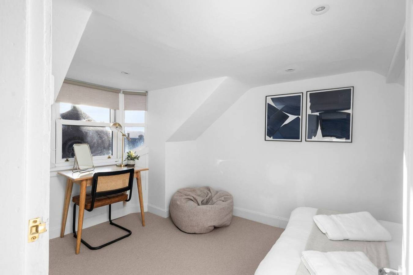 Entire apartment, Regal Residence - Metropolitan Luxury in Dundee, Angus