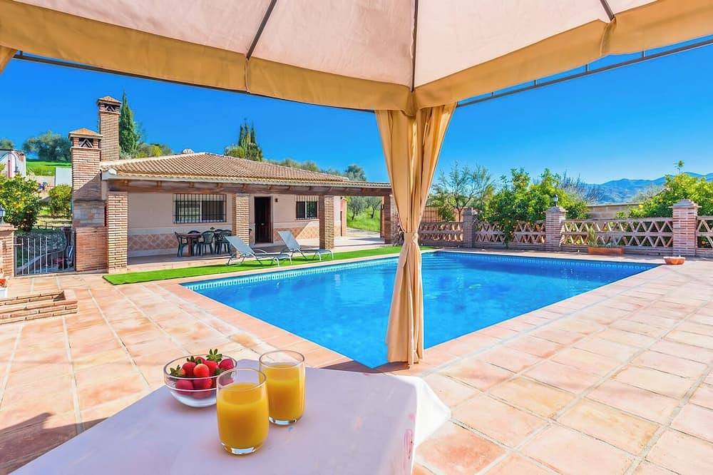 Casa vacanza a Tolox a partire da 85€ a notte