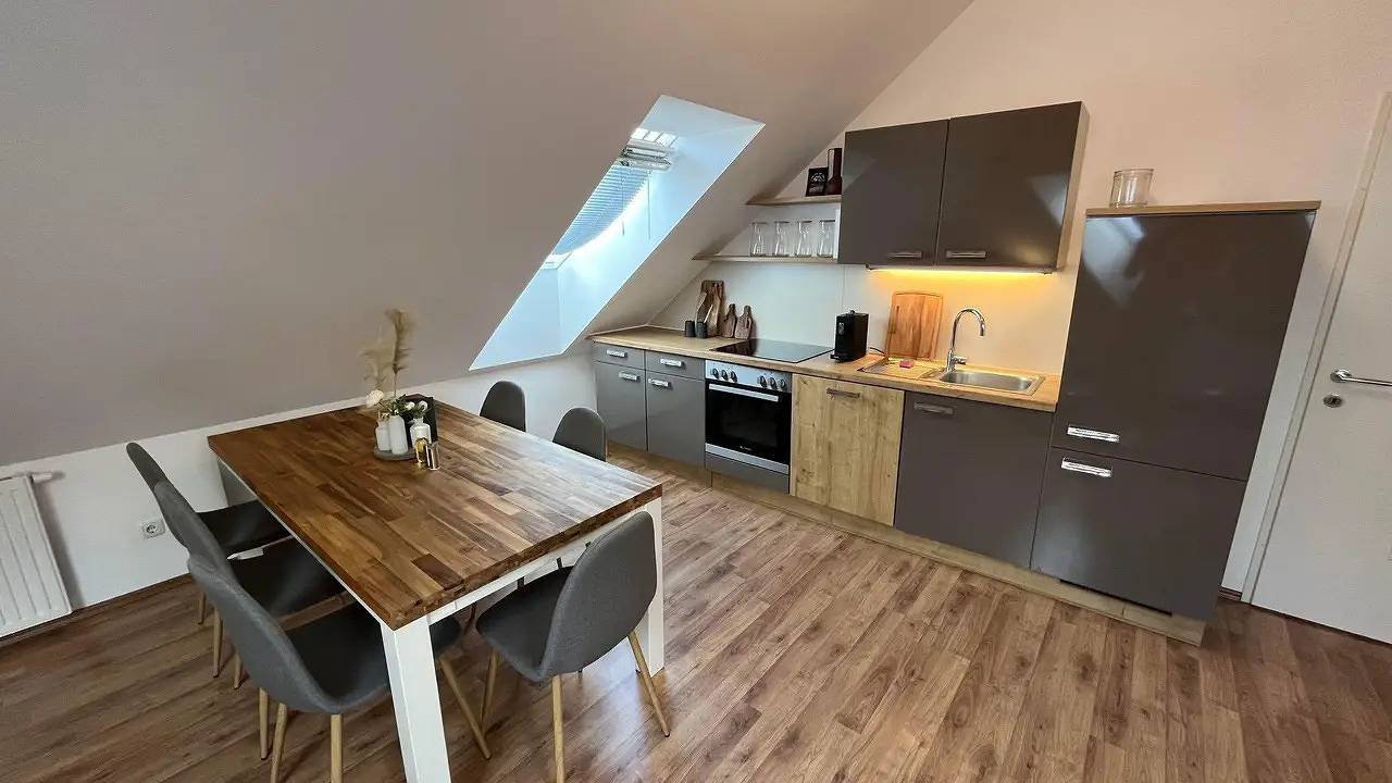 Ganze Ferienwohnung, Ferienwohnung für 6 Personen (77 m²) in Linz in Linz, Linz-Wels