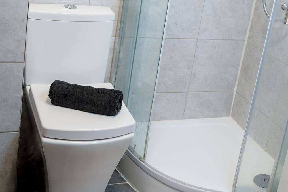 Entire apartment, Great location,families ,business travel,long stay discounts in Watford, Hertfordshire