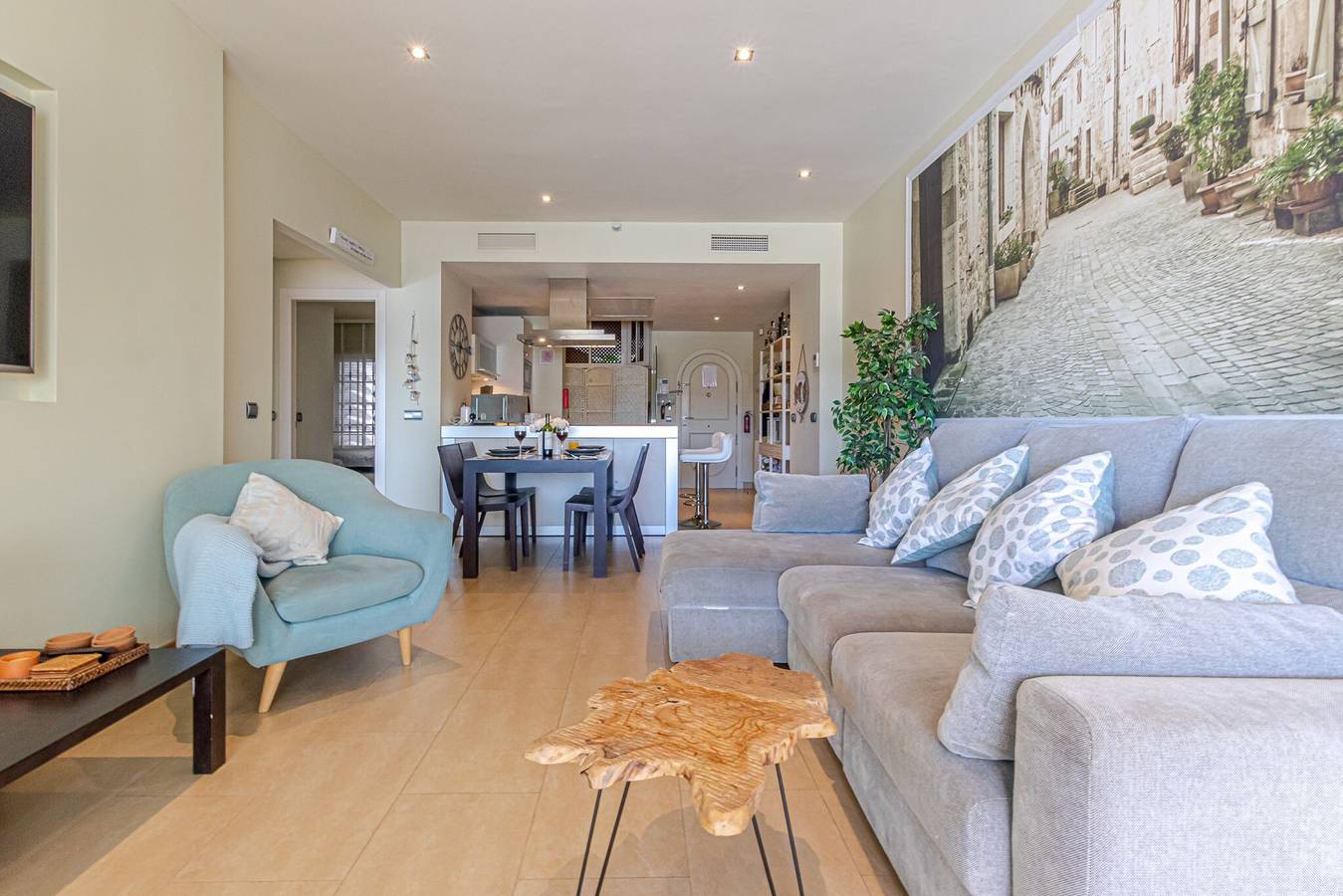 Appartamento intero, Lussuoso appartamento sul lungomare con piscina, terrazza e Wi-Fi in Benalmádena Costa, Costa del Sol