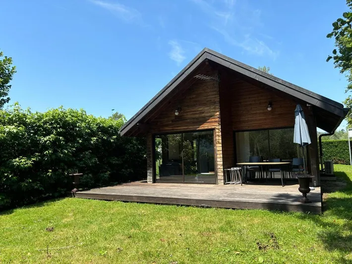 Chalet pour 6 personnes, avec vue ainsi que jardin et vue sur le lac - 1