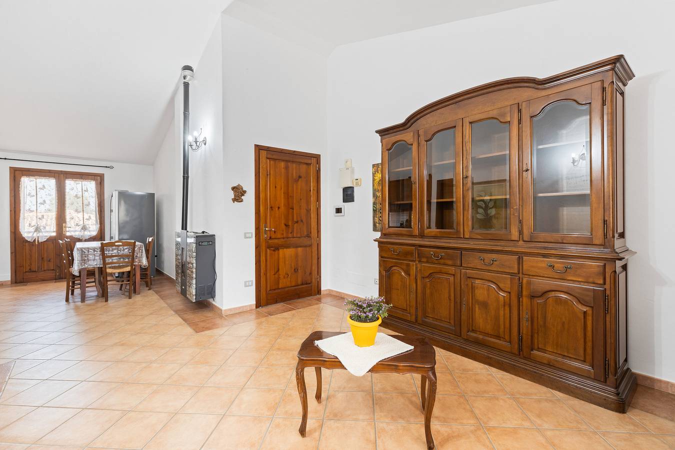 Ganze Wohnung, Ferienwohnung 'Elena' mit privatem Garten, Balkon und Klimaanlage in Terralba, Campidano