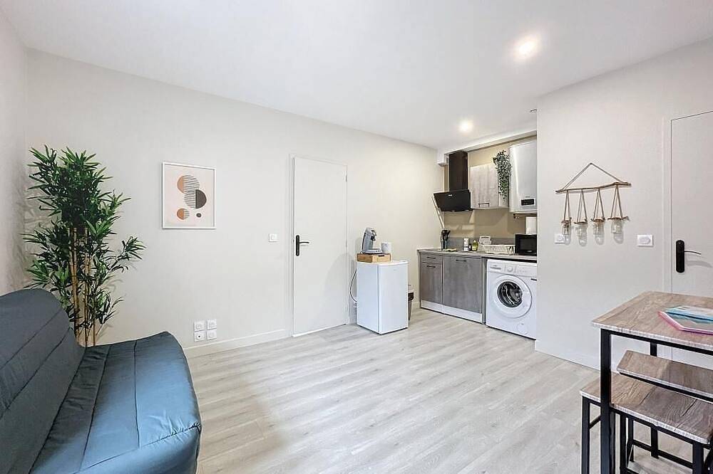 Entire apartment, Brand new apartment 4 pers.N°2 in Riom, Riom region