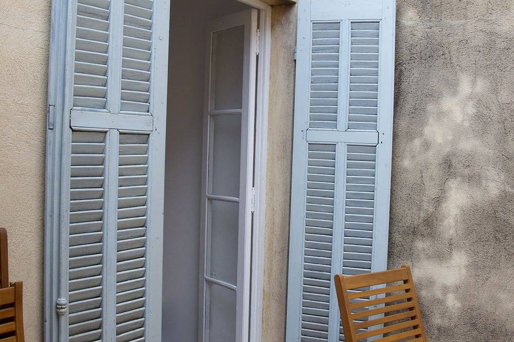 Appartement entier, Appartement dans le centre historique de La Ciotat in La Ciotat, Région de Marseille