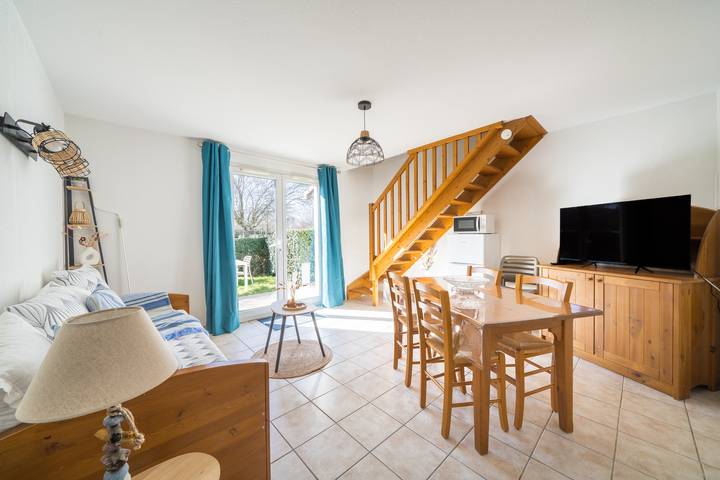 Location de vacances pour 4 personnes, avec Terrasse ainsi que Jardin et Piscine à Vallon-Pont-d'Arc