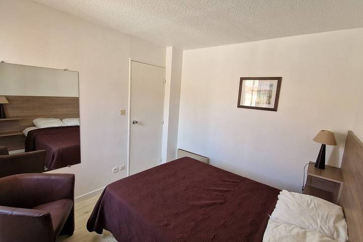 Gîte pour 5 personnes, avec terrasse et piscine dans Plage de La Garonne - 4