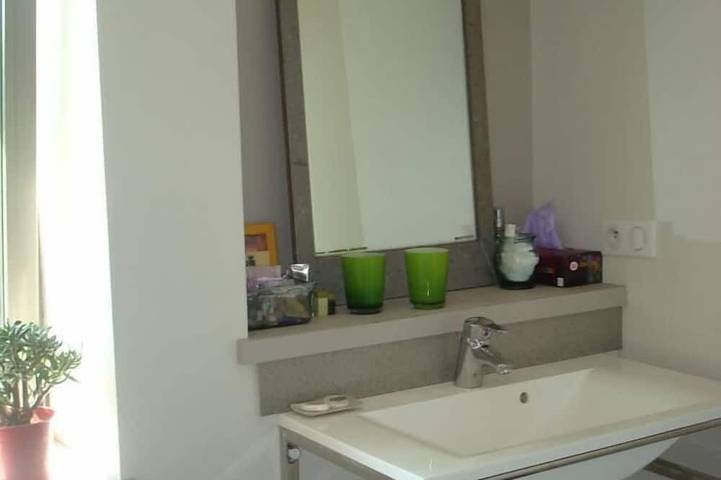 Gîte pour 6 personnes, avec piscine ainsi que terrasse et jardin, animaux acceptés à Laiz - 4