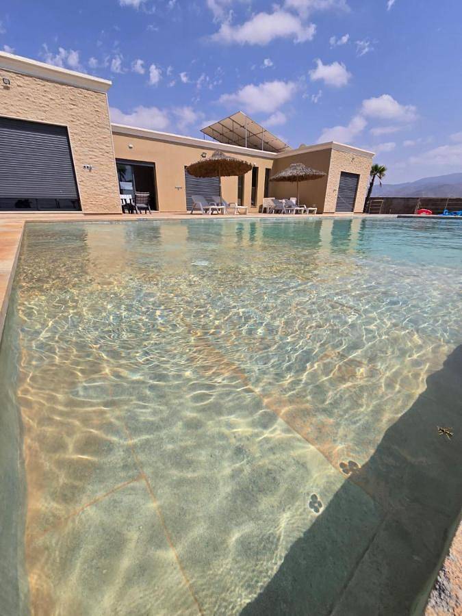 Location de vacances pour 15 personnes, avec terrasse et piscine ainsi que vue et jardin à Berkane - 4