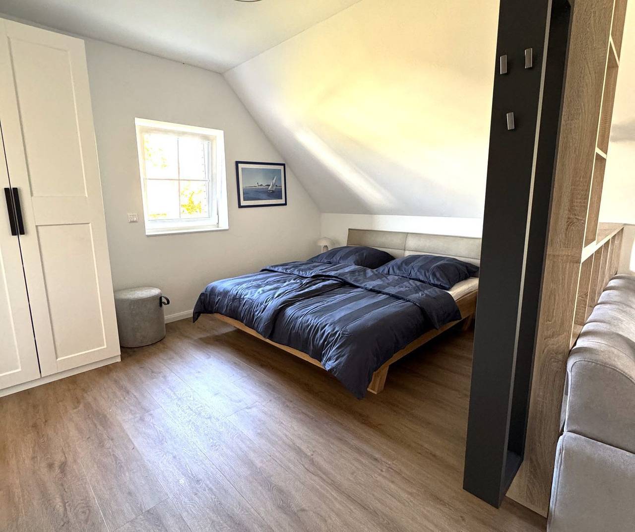 Ganze Wohnung, Ferienwohnung mit Balkon & Wasserblick – voll ausgestattet für 2 Personen in Puddemin, Poseritz