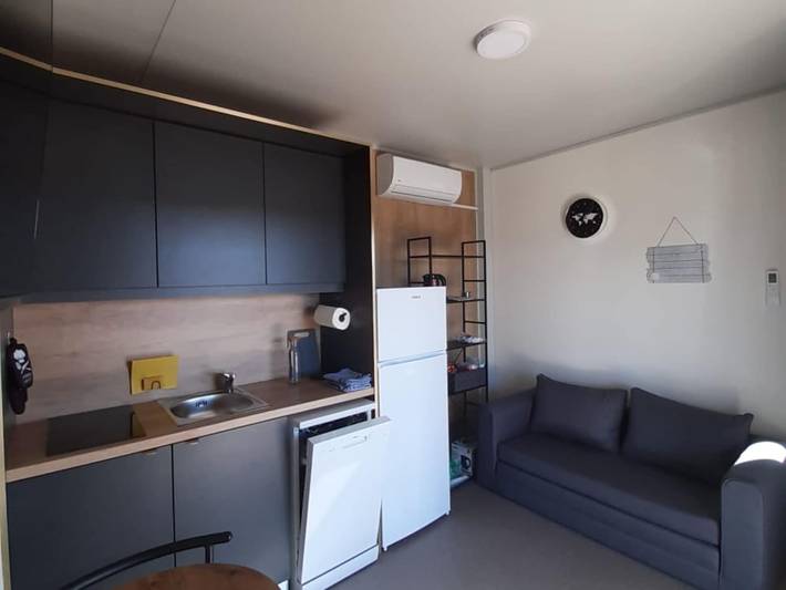 Ferienhaus für 4 Personen, mit Pool und Terrasse, kinderfreundlich in Pirovac