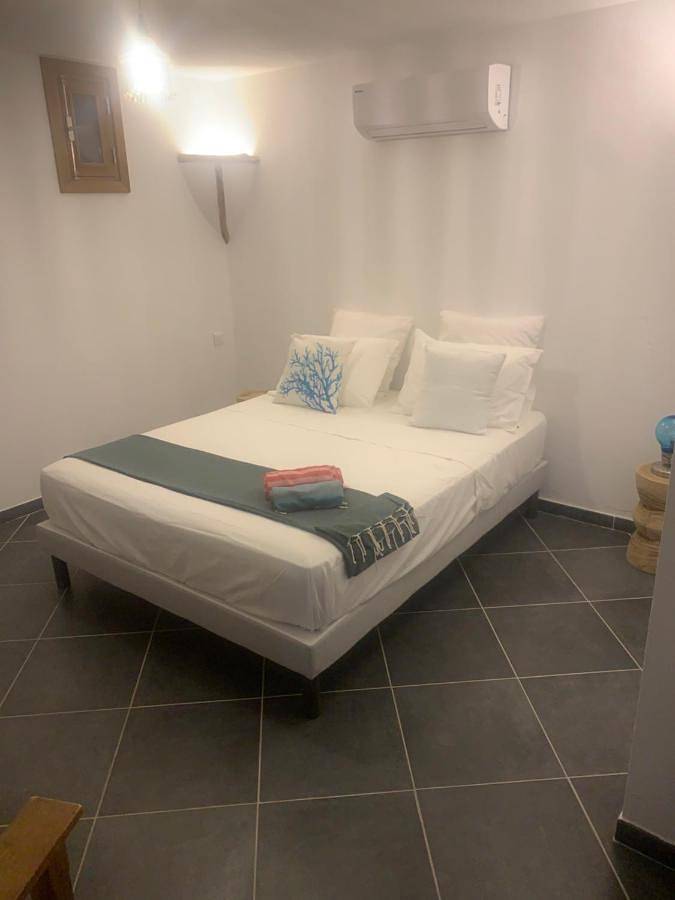 Double Room with Private Bathroom in Figari, Arrondissement de Sartène