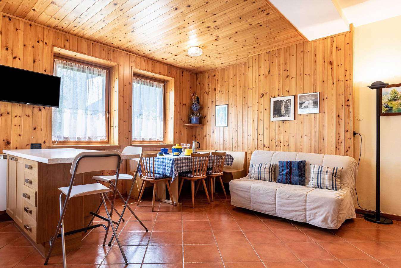 Ganze Wohnung, Ferienwohnung Dolomiti Casa Lucia in Pinzolo mit Bergblick in Pinzolo, Brentagruppe