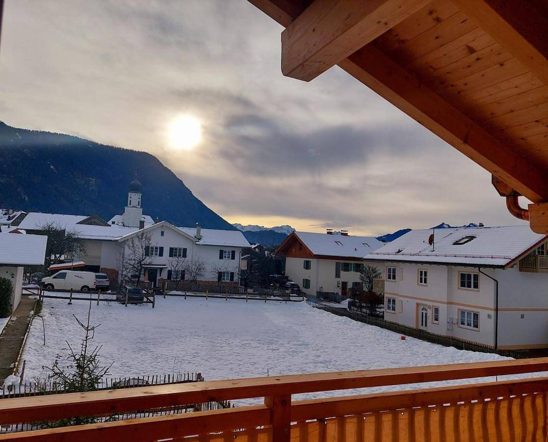 Cały apartament, Three-Bedroom Apartment in Ohlstadt, Das Blaue Land