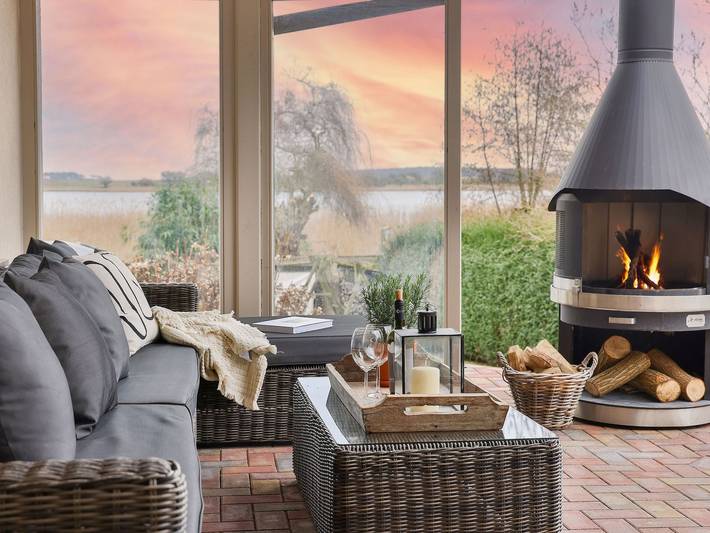 Ferienhaus für 16 Personen, mit Garten und Seeblick sowie Ausblick und Terrasse, kinderfreundlich in Garz/Rügen - 4