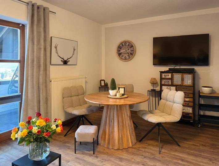 Ferienwohnung für 3 Personen, mit Balkon und Terrasse sowie Garten und Seeblick in Obernzell