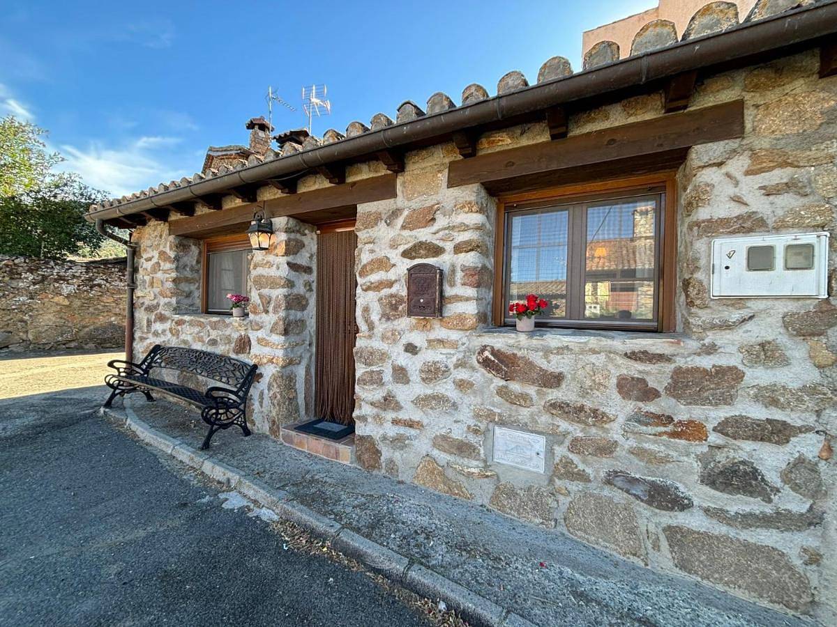 Casa Rural Los Cuartos de Gredos in Santa María de los Caballeros, Provincia de Ávila