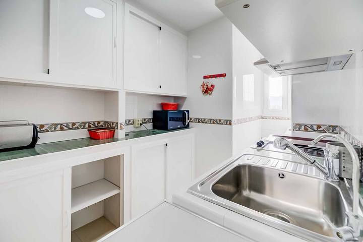 Entire apartment, Blue Sky View Apartment with Wi-Fi in Fuengirola Centre, Fuengirola