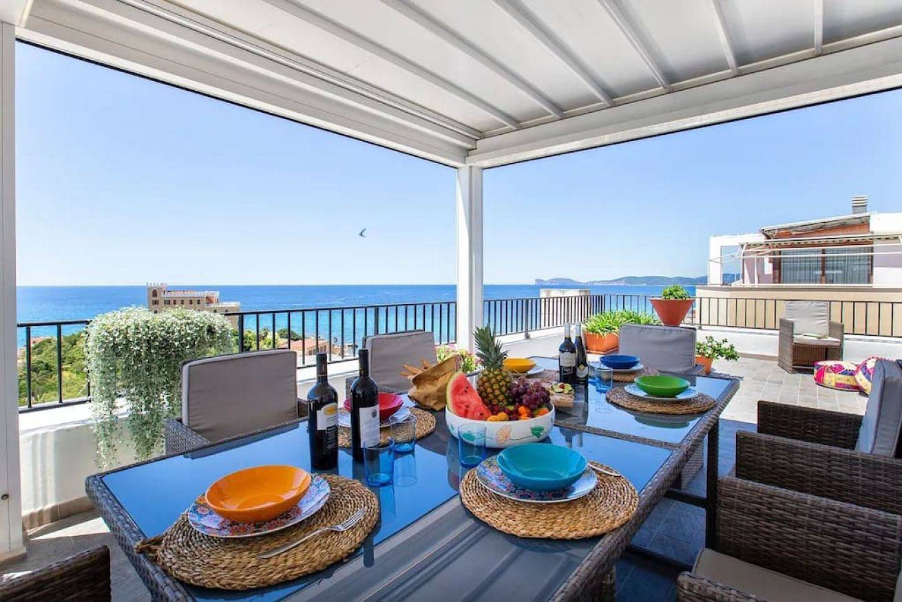 Attico Mir el Mar Alghero, con spettacolare terrazza panoramica vista mare in Mercede, Alghero