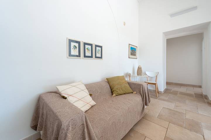 Villa 'Minioti Double Apartament' with Shared Terrace, Wi-Fi and Air Conditioning in Arnesano, Lecce Province