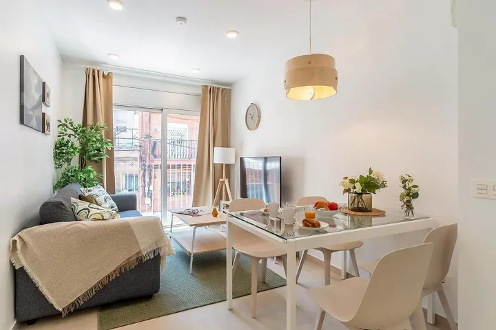 Apartamento de vacaciones para 5 personas, con balcón - 1