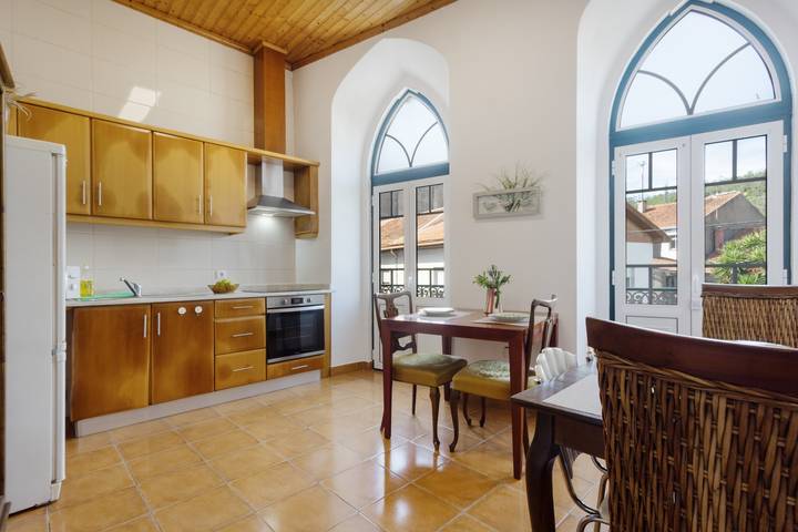 Entire apartment, Apartment 'Casa Mira D'Aire' with Balcony and Wi-Fi in Mira de Aire, Parque Natural das Serras de Aire e Candeeiros