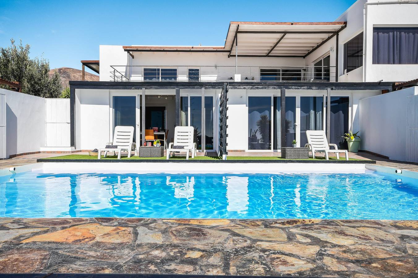 Appartement de vacances "Casa Amanecer 3" avec vue mer, montagne, piscine et terrasse in Mácher, Tías