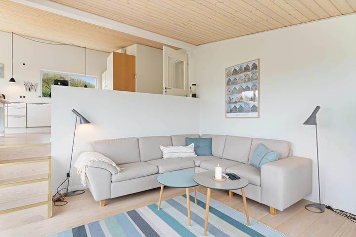 Gemütliches und strandnahes Ferienhaus mit Kaminofen in Hvide Sande, Holmsland Klit