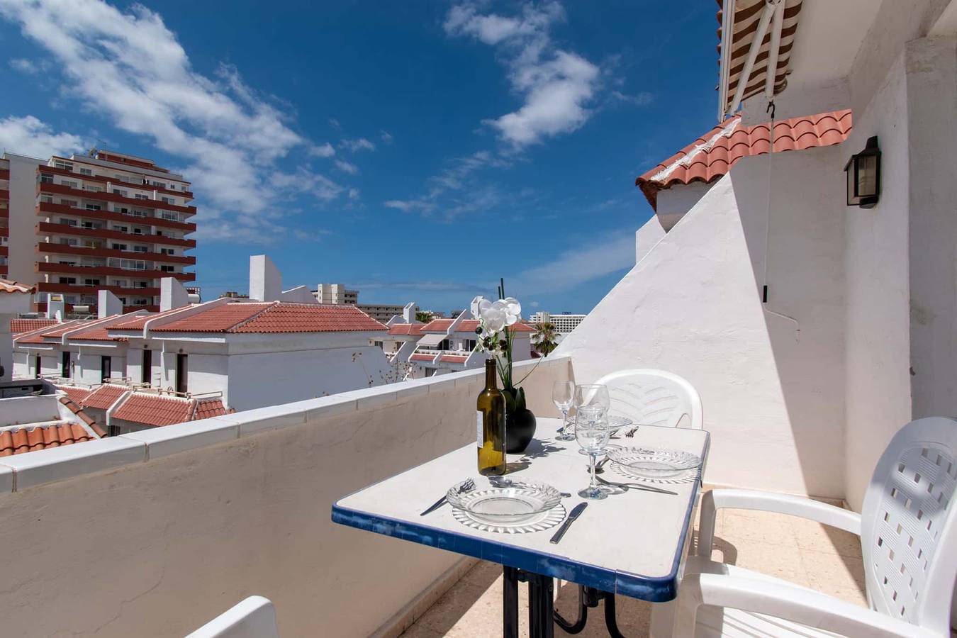 Entire apartment, Las Floritas 20 - Two Bed in Playa de las Américas, Arona