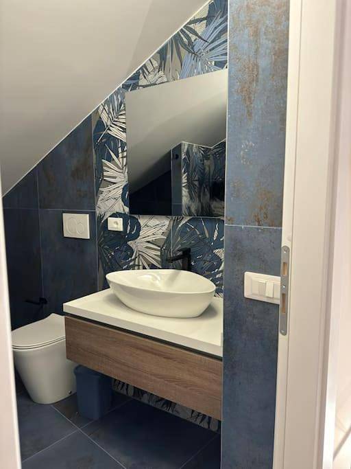 Appartamento intero, One-Bedroom Apartment in Trevignano Romano, Lago di Bracciano