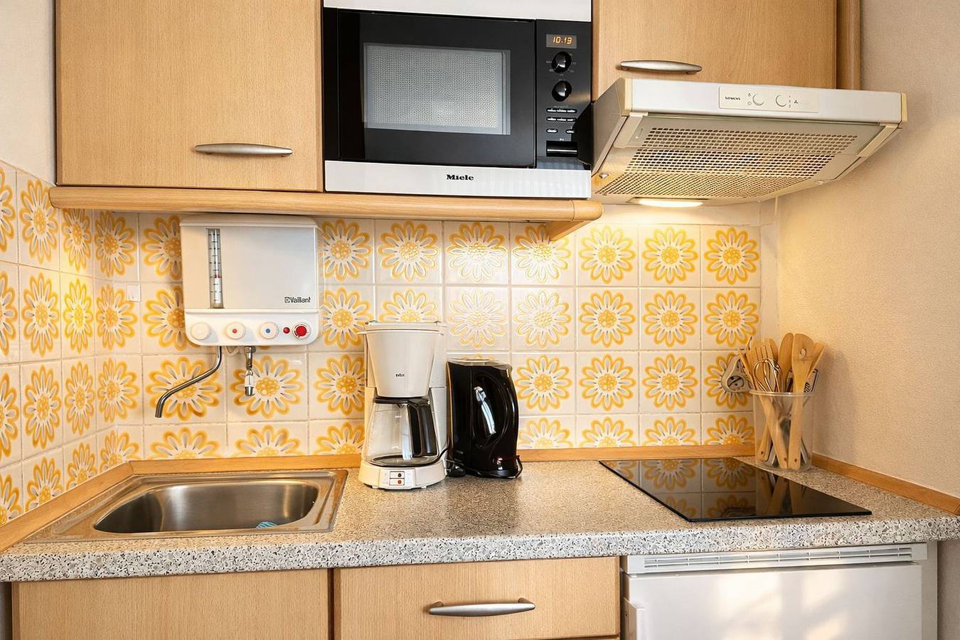 Ganze Wohnung, Komfortable Unterkunft mit überdachtem Balkon & Wlan nahe dem Meer in Horumersiel, Wangerland