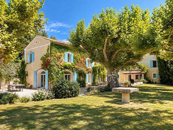 Maison d’hôte pour 2 personnes, avec Terrasse et Jardin ainsi que Piscine et Vue à Pernes-les-Fontaines