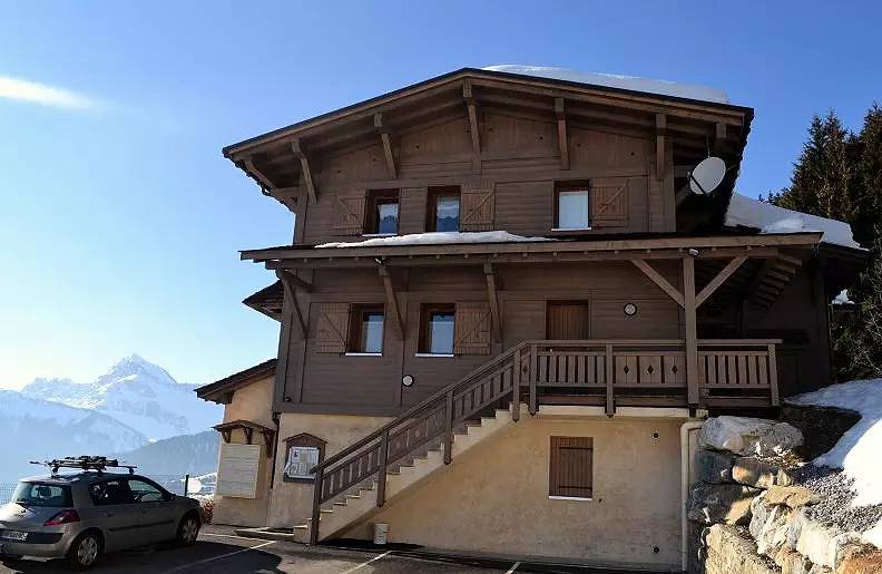Appartement entier, Appartement de charme avec une superbe vue sur le Mont Charvin in Notre-Dame-de-Bellecombe, Région d'Albertville