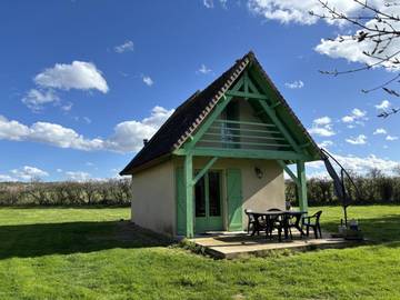Gîte pour 4 personnes, avec terrasse et jardin à Maillet
