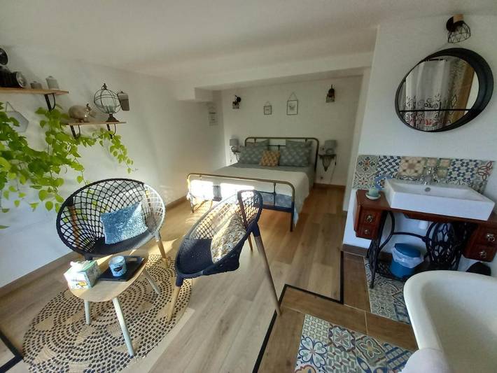 Chambre d’hôte pour 2 personnes, avec Terrasse et Jacuzzi ainsi que Jardin et Piscine dans le Tarn-et-Garonne