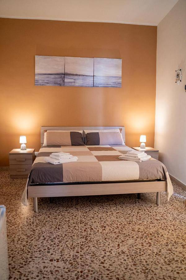 Maison d’hôte pour 2 personnes, avec balcon et vue, animaux acceptés à Aci Castello - 3