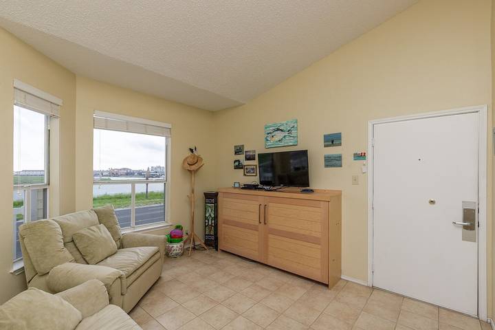 Vacation rental for 3 people, with sauna and pool as well as hot tub in North Padre Island
