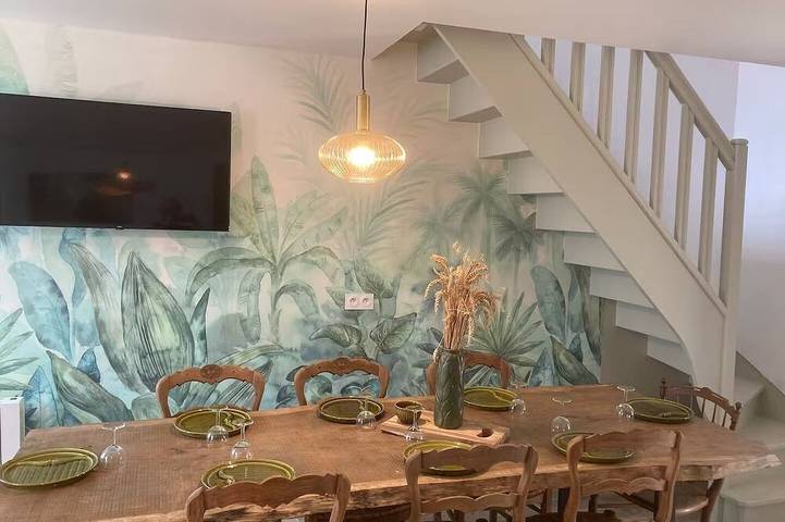Gîte pour 8 personnes, avec Terrasse et Jardin