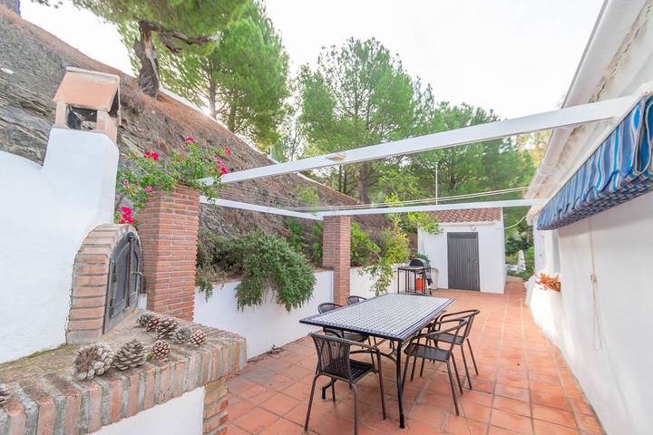 Villa 'Finca Rosalia' mit Bergblick, privatem Pool und WLAN in Cómpeta, Málaga Provinz